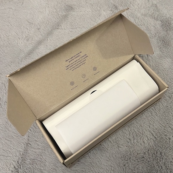 ROTHY’S The Flat Cap Round Toe Black & Cream Slip Ons | US 7 - Picture 9 of 9